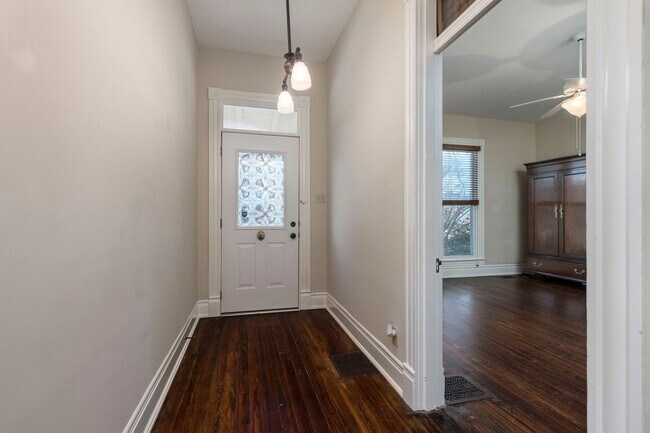 Photo - 1619 Ellwood Ave