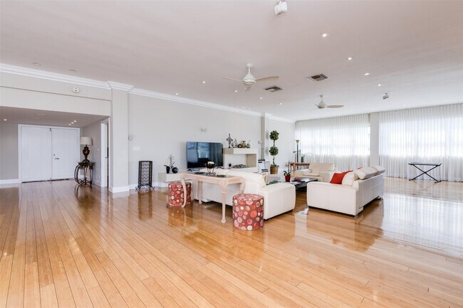 Photo - 3430 Galt Ocean Dr Unidad PH1