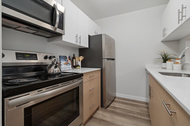 Photo - Lynmour Apartments