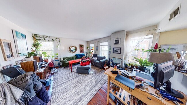 Photo - Luxuriously Remodeled 1BR Suite in East Rock | Designer Island Kitchen | Steps to Yale SOM Unit 4