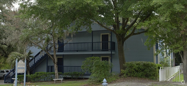 Parkside Apartments I