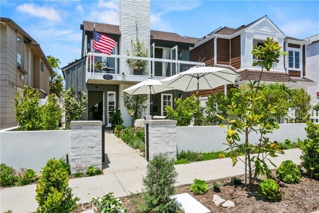 Photo - 711 Heliotrope Ave Condo