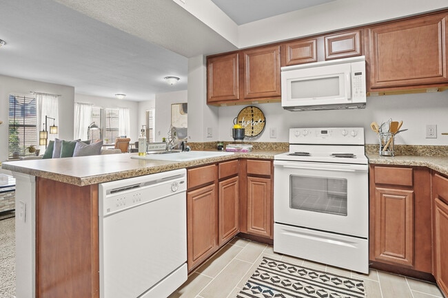 Photo - Nickel Creek Apts