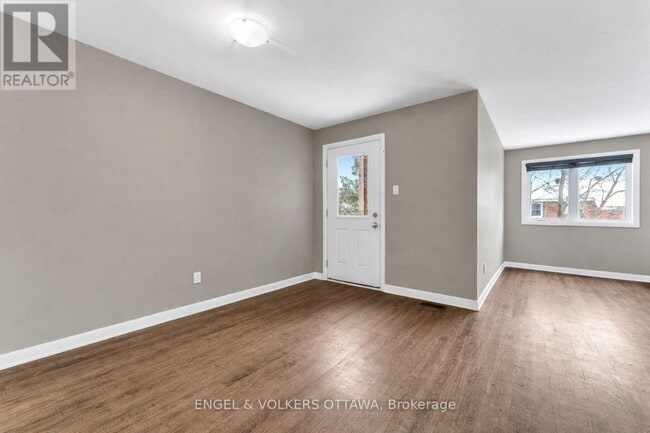 Photo - 52 Ontario St Unité 2