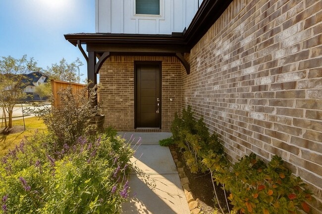 Photo - 9638 Lily Vis Ln