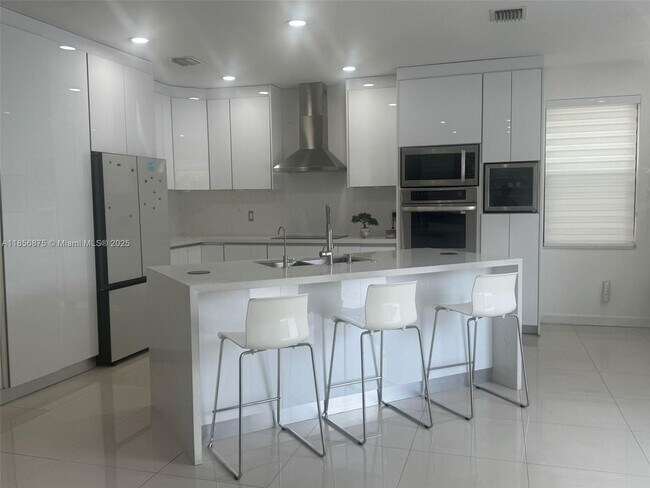 Photo - 3521 W 86th Terrace