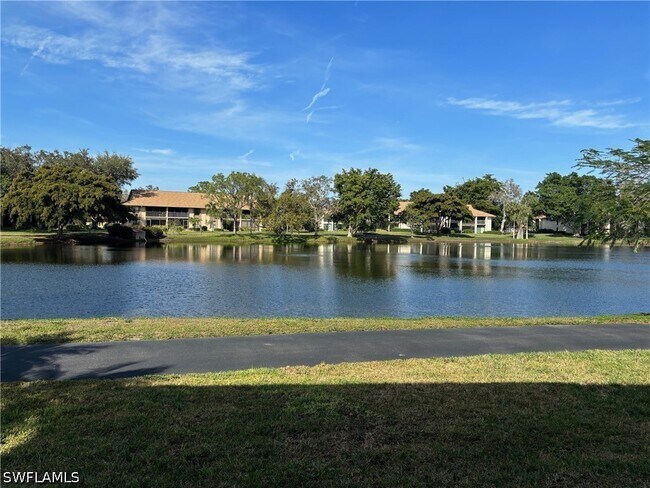 513 Lake Louise Cir Unidad 101