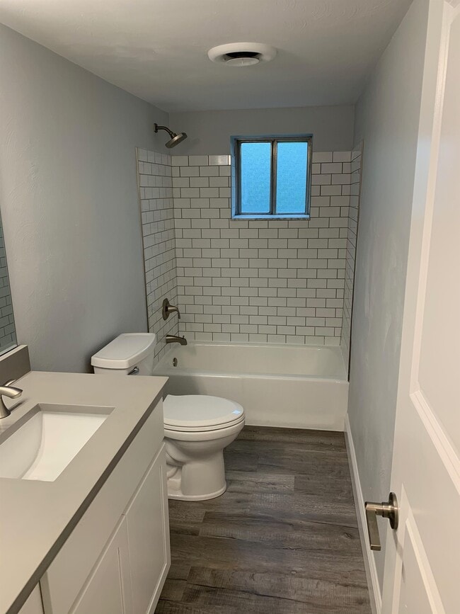 Photo - 3457 Evergreen Rd Unit APT 203