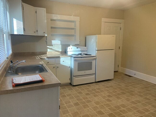 Photo - 1 BR apartment w/ hardwood floors and lawn...