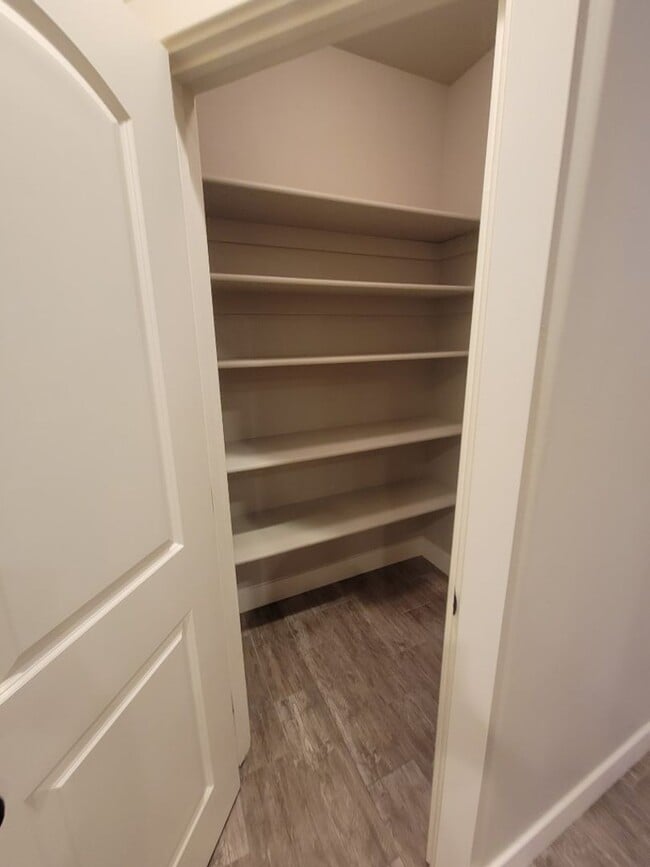 Photo - Fra-565 Unit 165