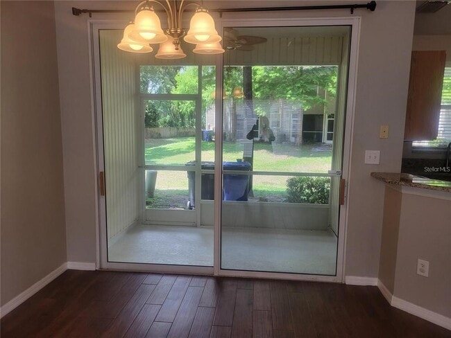Photo - 2221 Golden Oak Ln