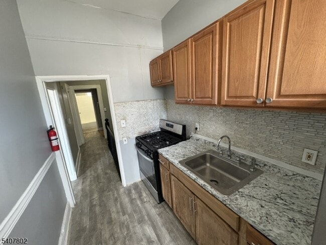 Photo - 197 North Ave