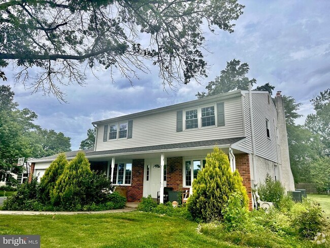 Building Photo - 19 Gelder Dr Rental
