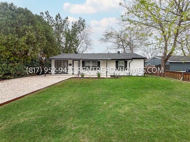 Photo - 3835 Basswood Dr
