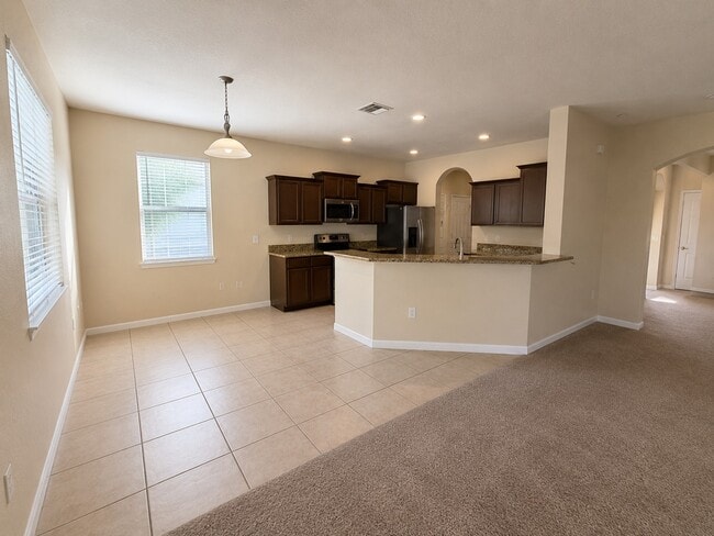 Photo - 15487 Camp Dubois Crescent