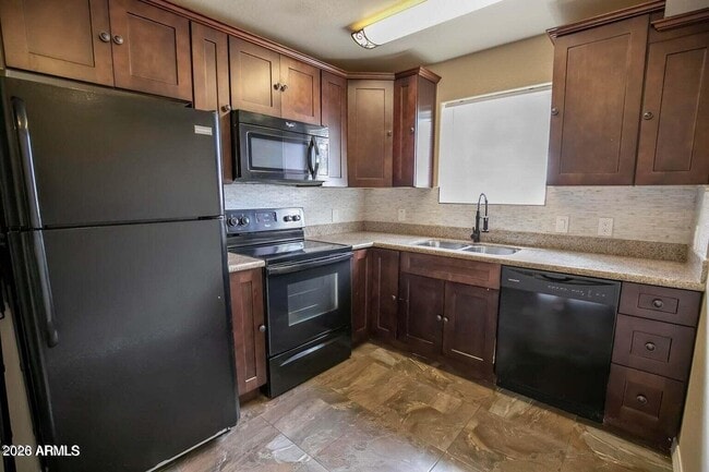 Photo - 1161 E 5th Ave