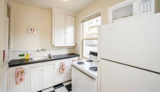 Photo - West Coast Arms Apartments