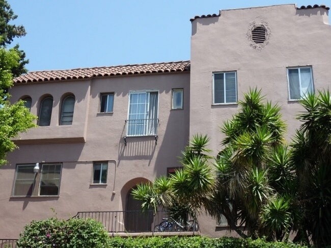 Building Photo - 1425 Alvarado Terrace Unit 108 Rental