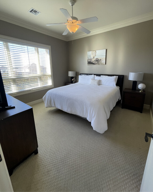 THE GATEWAY VILLAGE - Bedroom - The Gateway Village