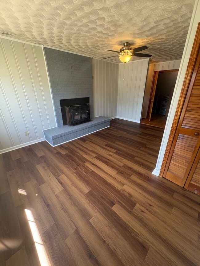 113 Bowen Dr