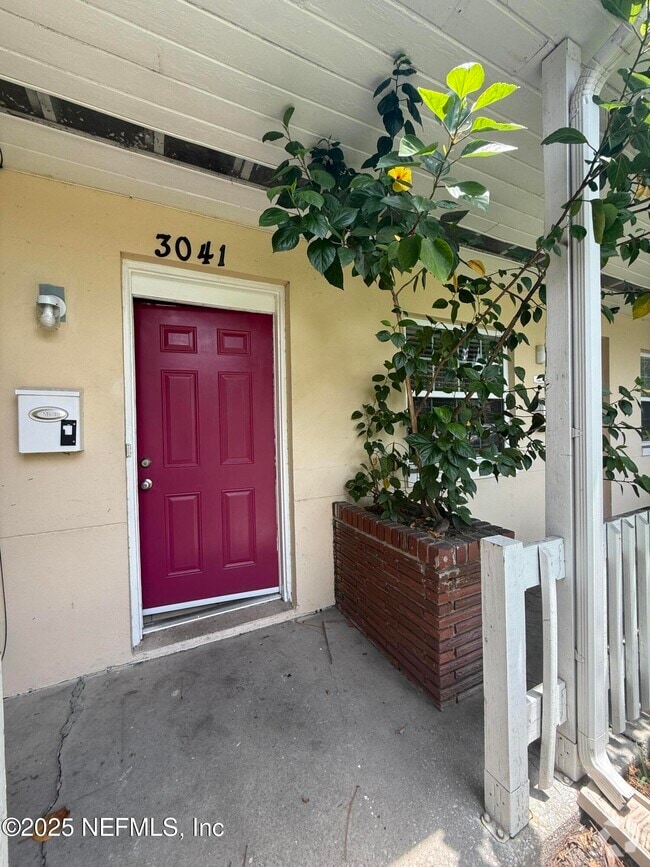 Building Photo - 3041 Belden St Rental