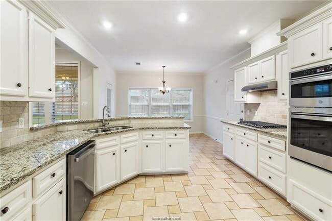 Photo - 4709 Shoal Creek Dr