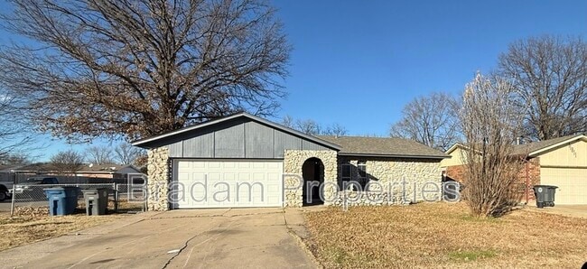 Building Photo - 11807 E 38th St