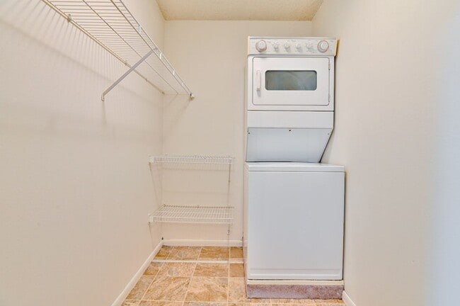 Photo - 6800- 6810 63rd Avenue