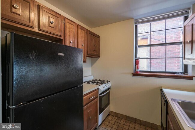 Photo - 830 South St Unit 2R