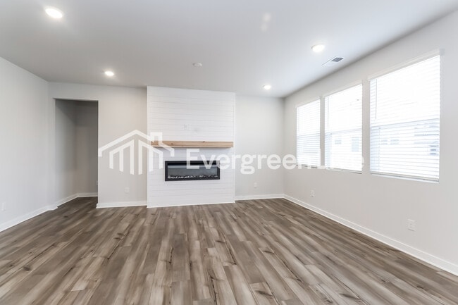 Photo - 2420 Appalachian Trl Dr