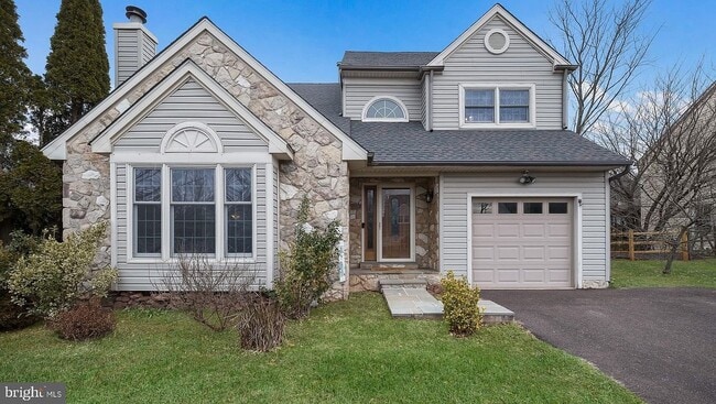 Photo - 208 Forge Rd