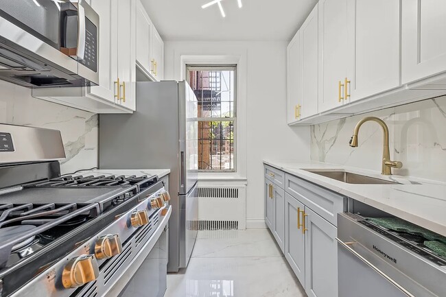 Photo - 12416 84th Rd #1D-1D Unidad 1D