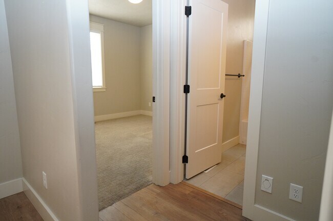 Photo - 3406 E Girdner Dr