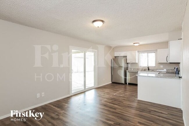 Photo - 4431 W Sierra St