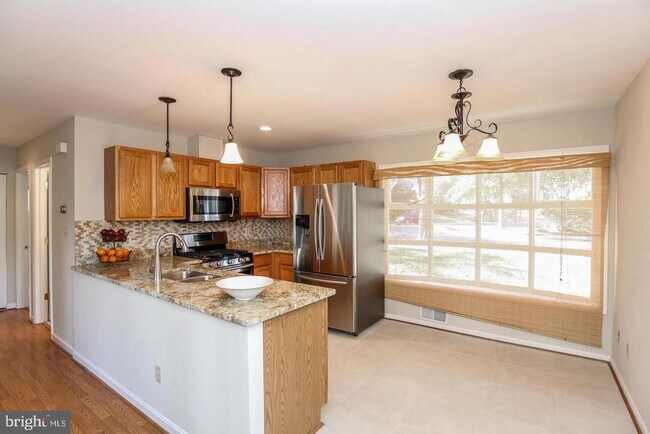 Photo - 839 Bowie Rd