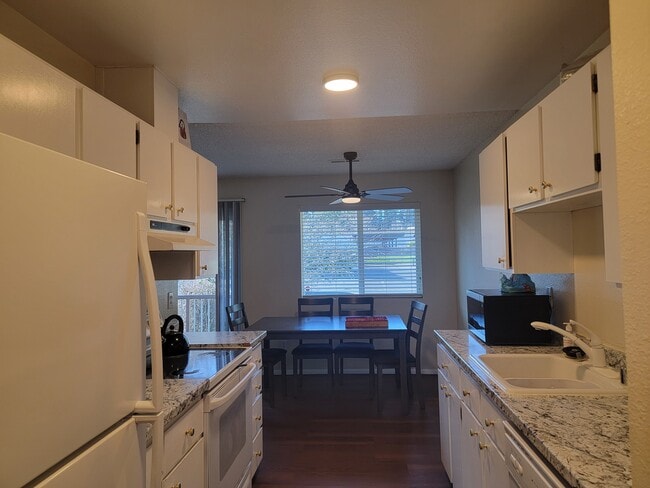 Photo - 14124 74th Pl NE Unit Inglewood