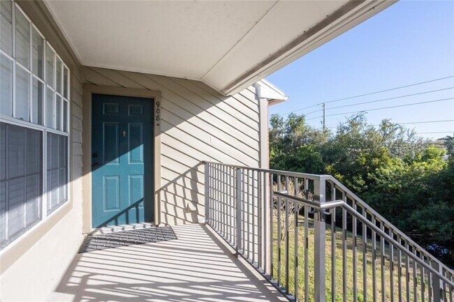 Photo - 9100 Dr M.L.K. Jr St N Unidad 908
