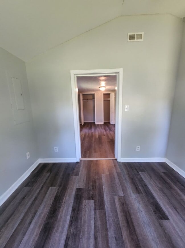 Photo - Newly Updated Spacious Three Bedroom with Bonus room- Single Family Near S. Keystone & Murry St