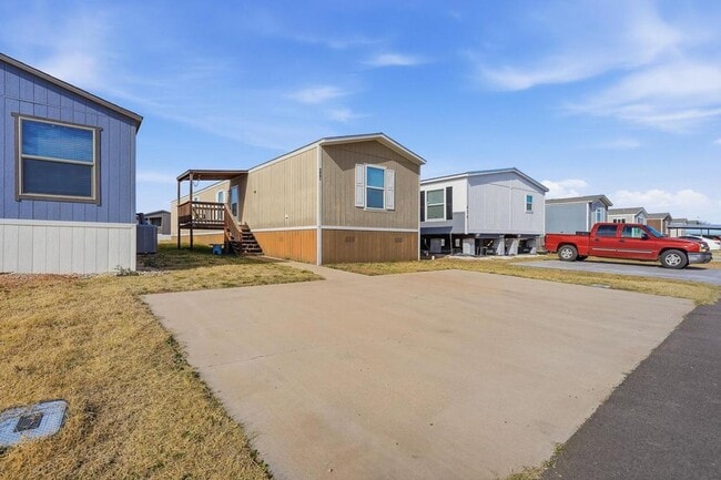 Building Photo - Fully Furnished 3-Bed, 2-Bath Home in Gated Community – Move-In Ready!