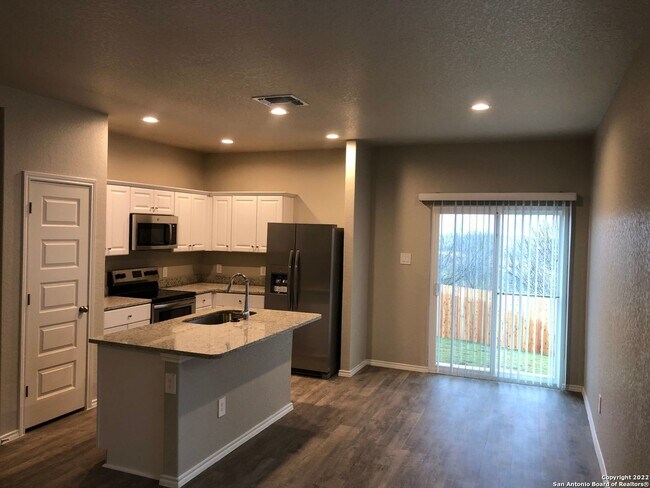 Photo - 4211 Asher Alley