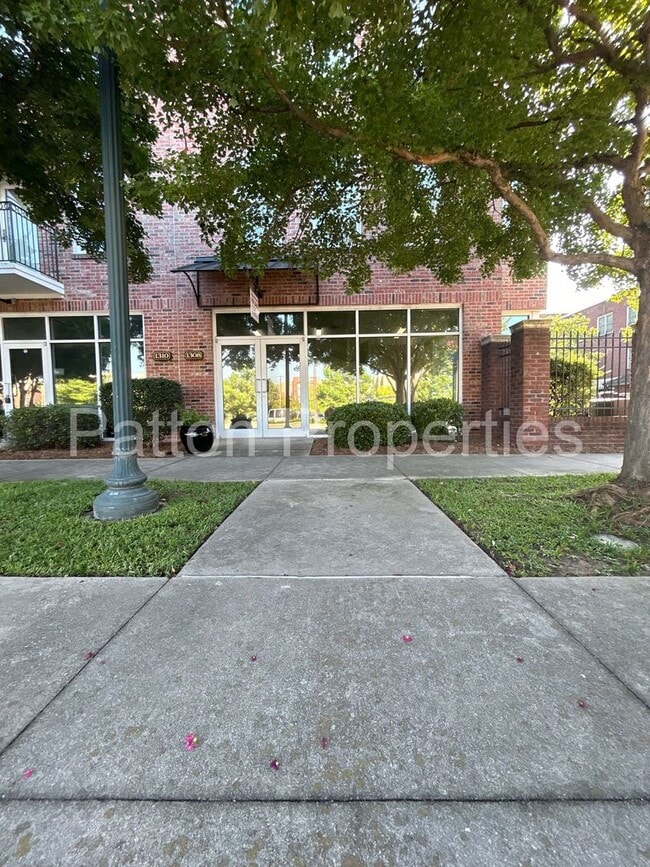 Photo - 1308 Pulaski St Unidad DOWN