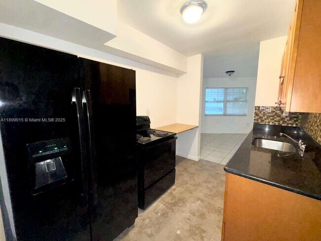 Photo - 1450 NE 171 St Unit 101B