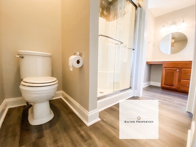 Photo - **Your Dream Home Awaits in This Exceptional Cul-de-Sac Retreat**