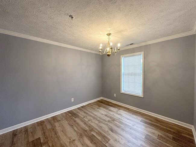 Photo - 410 Bubble Creek Ct