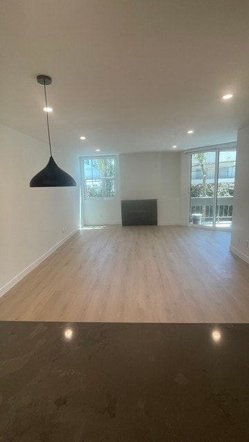 Photo - 740 N Kings Rd Unit KingsVillasRetreat111