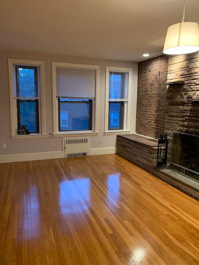 Photo - 39 Saint Paul St Unit 2