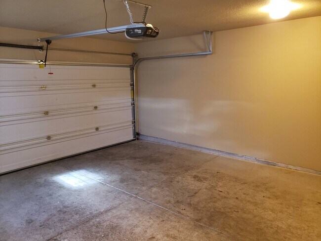 Photo - 2535 NW Taylor