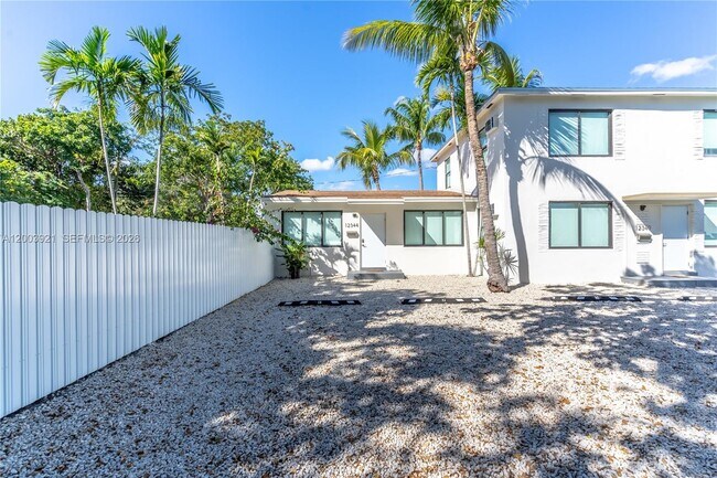 Photo - 12344 NE 9th Ave Unit 12344