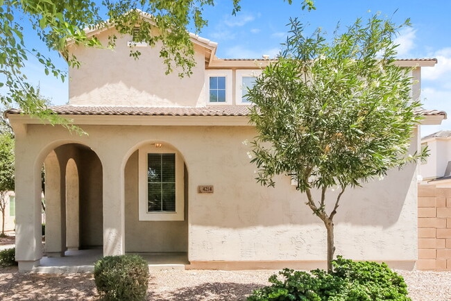 Building Photo - 4254 E Carla Vista Dr