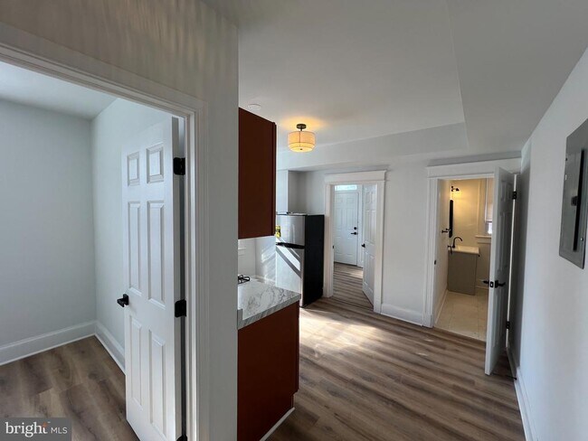 Photo - 1941 16th St SE